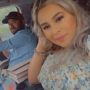 Meet your Posher, Beniita